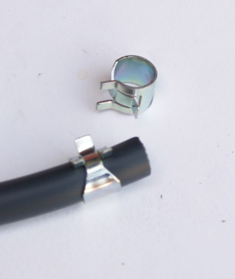 Petrol Pipe Clips  9mm ( PAIR)