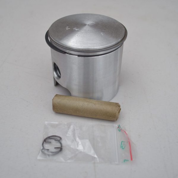Piston Kit  Cappra 250 VR/V75 Pattern Complete (NO WINDOW)