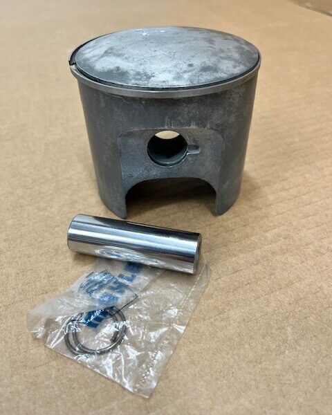 Piston Kit Montesa Cappra 360VB -  MAHLE 83.85mm **