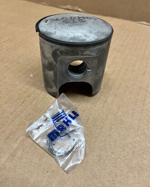 Piston Kit H7 Enduro 250cc - MAHLE 70.25mm ** (No Gudgeon Pin)**